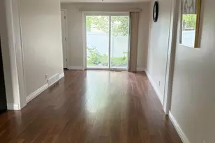 669 W 1950 N, Centerville, UT 84014 - Photo 2