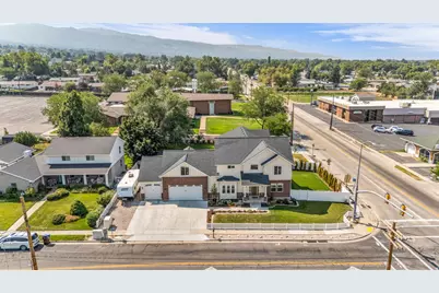 410 E Pages Ln, Centerville, UT 84014 - Photo 42