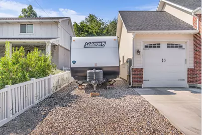 410 E Pages Ln, Centerville, UT 84014 - Photo 4