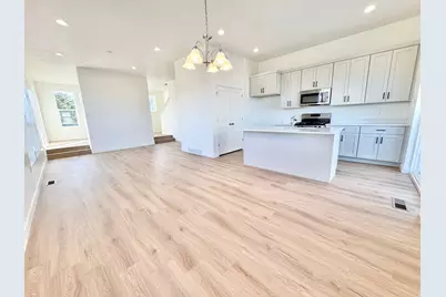 1650 N Main St, Layton, UT 84041 - Photo 2