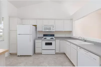 5444 S Midland Dr, Roy, UT 84067 - Photo 10