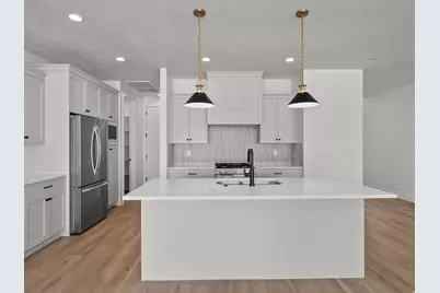 2453 E Malitsoh Way #302, Saint George, UT 84790 - Photo 14