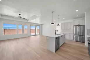 2453 E Malitsoh Way, Saint George, UT 84790 - Photo 10