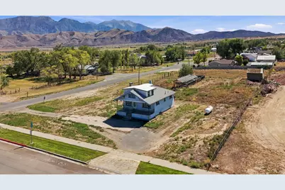 84 E Main St, Goshen, UT 84633 - Photo 6