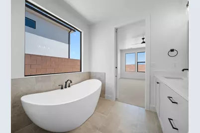 2477 E Malitsoh Way #304, Saint George, UT 84790 - Photo 40