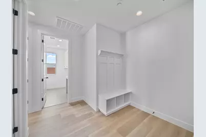2477 E Malitsoh Way #304, Saint George, UT 84790 - Photo 32
