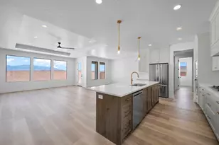 2477 E Malitsoh Way, Saint George, UT 84790 - Photo 18