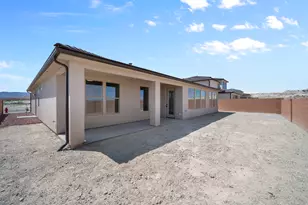 2477 E Malitsoh Way, Saint George, UT 84790 - Photo 12