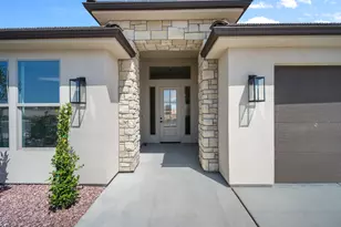 2477 E Malitsoh Way, Saint George, UT 84790 - Photo 10