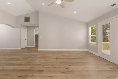 1542 W 540 N, Saint George, UT 84770 - Photo 8