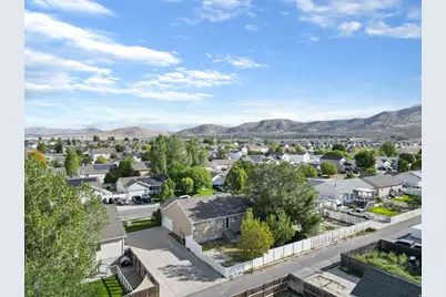2048 E Juniper Dr, Eagle Mountain, UT 84005 - Photo 30