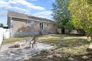 2048 E Juniper Dr, Eagle Mountain, UT 84005 - Photo 28