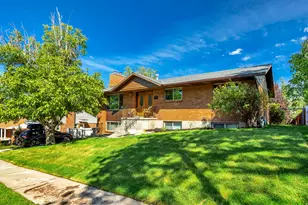 2555 E Elm Ave S, Salt Lake City, UT 84109 - Photo 1