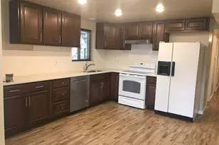 2555 E Elm Ave S, Salt Lake City, UT 84109 - Photo 24