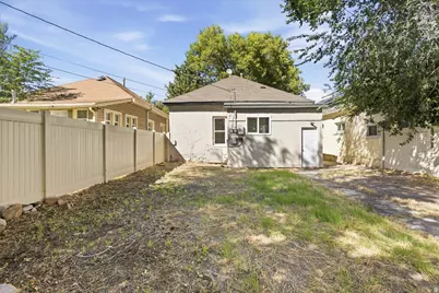 915 W 300 S, Salt Lake City, UT 84104 - Photo 26
