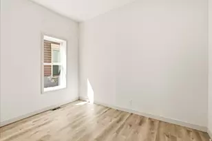 915 W 300 S, Salt Lake City, UT 84104 - Photo 18