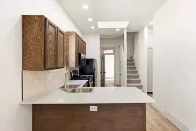 915 W 300 S, Salt Lake City, UT 84104 - Photo 12