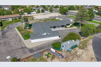 166 E 10600 S, Sandy, UT 84070 - Photo 30