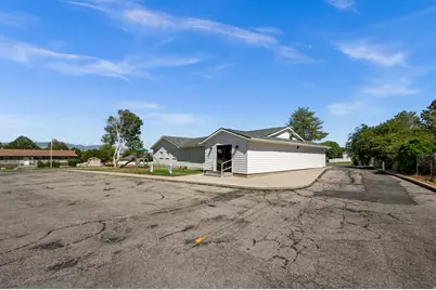 166 E 10600 S, Sandy, UT 84070 - Photo 20