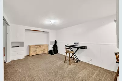 360 E Center St, Centerville, UT 84014 - Photo 24
