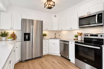 360 E Center St, Centerville, UT 84014 - Photo 2