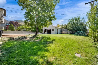 360 E Center St, Centerville, UT 84014 - Photo 26