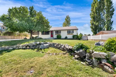 360 E Center St, Centerville, UT 84014 - Photo 32