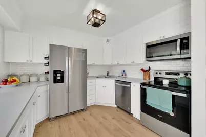 360 E Center St, Centerville, UT 84014 - Photo 6