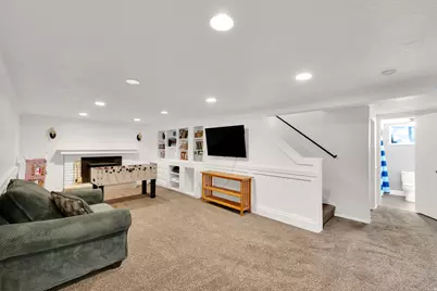 360 E Center St, Centerville, UT 84014 - Photo 20