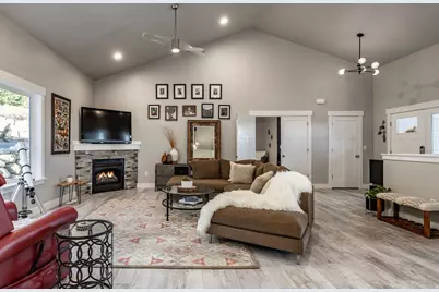 894 E Nebo S, North Ogden, UT 84414 - Photo 6