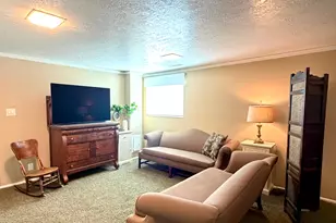 1087 E Oxford Dr, Kaysville, UT 84037 - Photo 40