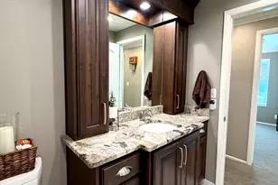 1087 E Oxford Dr, Kaysville, UT 84037 - Photo 24
