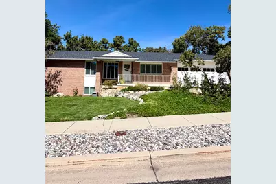 1087 E Oxford Dr, Kaysville, UT 84037 - Photo 2
