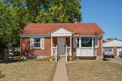 121 Ross Dr, Clearfield, UT 84015 - Photo 1