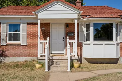 121 Ross Dr, Clearfield, UT 84015 - Photo 4