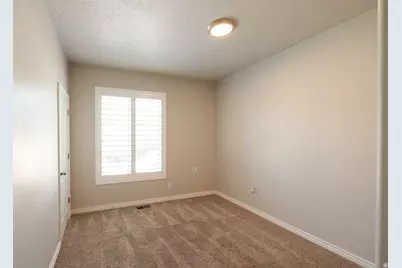5042 S Viking Dr, South Ogden, UT 84403 - Photo 14
