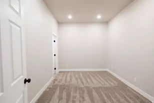 5042 S Viking Dr, South Ogden, UT 84403 - Photo 28