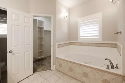 5042 S Viking Dr, South Ogden, UT 84403 - Photo 12