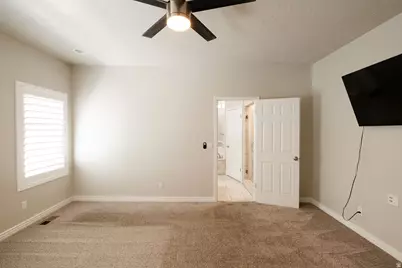 5042 S Viking Dr, South Ogden, UT 84403 - Photo 8