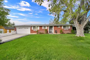 327 Park Pl, Brigham City, UT 84302 - Photo 2