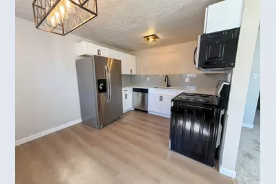 647 E Swenson Ave S #1, Springville, UT 84663 - Photo 2