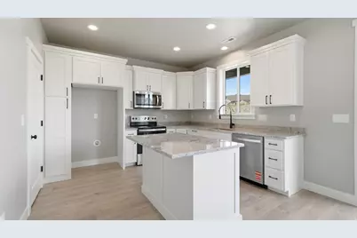3385 E Baywater Dr, Eagle Mountain, UT 84005 - Photo 20