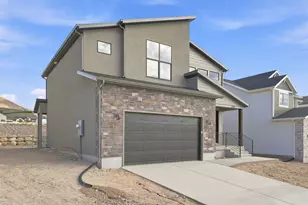 3385 E Baywater Dr, Eagle Mountain, UT 84005 - Photo 2