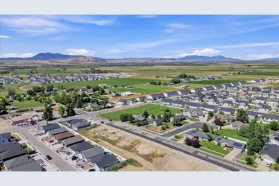 254 W 400 N #9, Smithfield, UT 84335 - Photo 14