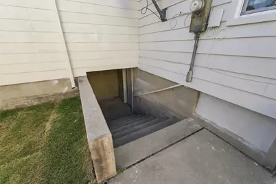 332 E 200 S, American Fork, UT 84003 - Photo 14