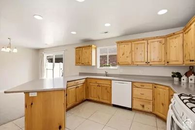 1025 W 2250 N, Layton, UT 84041 - Photo 10