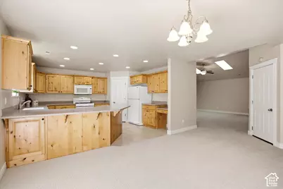 1025 W 2250 N, Layton, UT 84041 - Photo 8