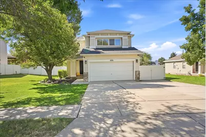 1076 S 1050 W, Woods Cross, UT 84087 - Photo 2