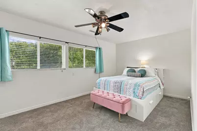 1076 S 1050 W, Woods Cross, UT 84087 - Photo 16