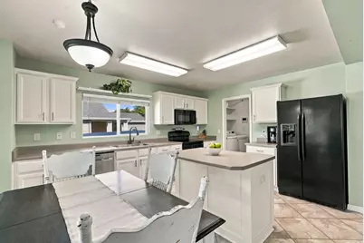 1076 S 1050 W, Woods Cross, UT 84087 - Photo 8